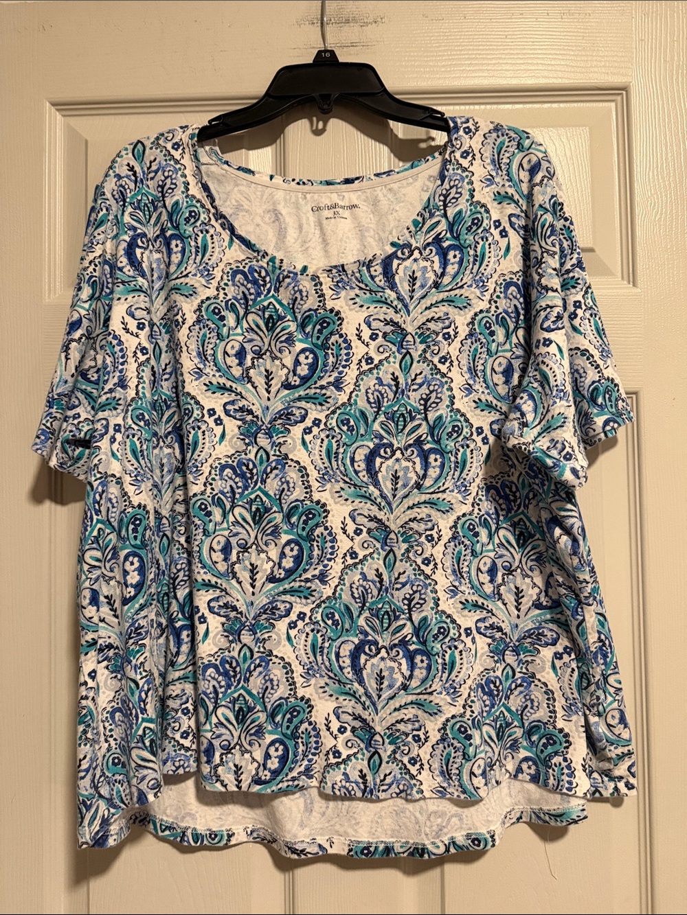 croft & barrow White Top with Blue and Teal Paisley Print
